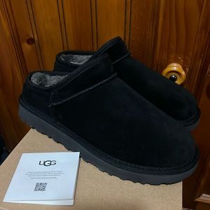 UGG Classic Slippers Women’s size 9